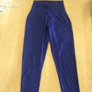 NWT Fabletics Maj Pants.